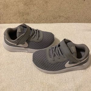 Toddlers Nike sneakers